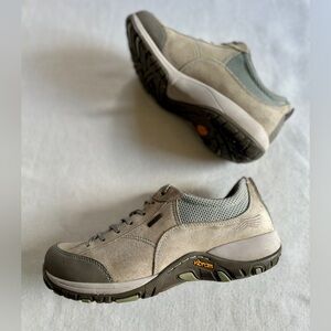 DANSKO Paisley Waterproof Suede Sneaker | Walnut Womens size 39